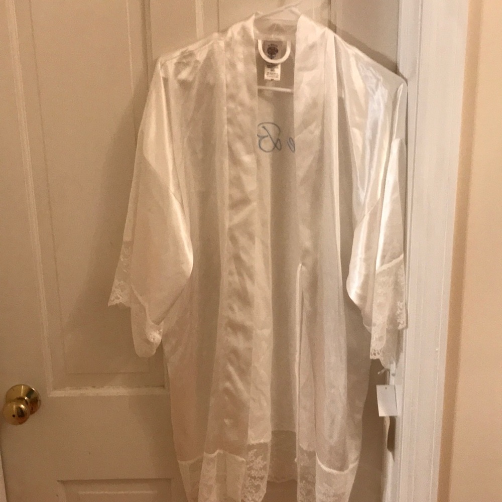 In Bloom by Jonquil The Bride satin wrap